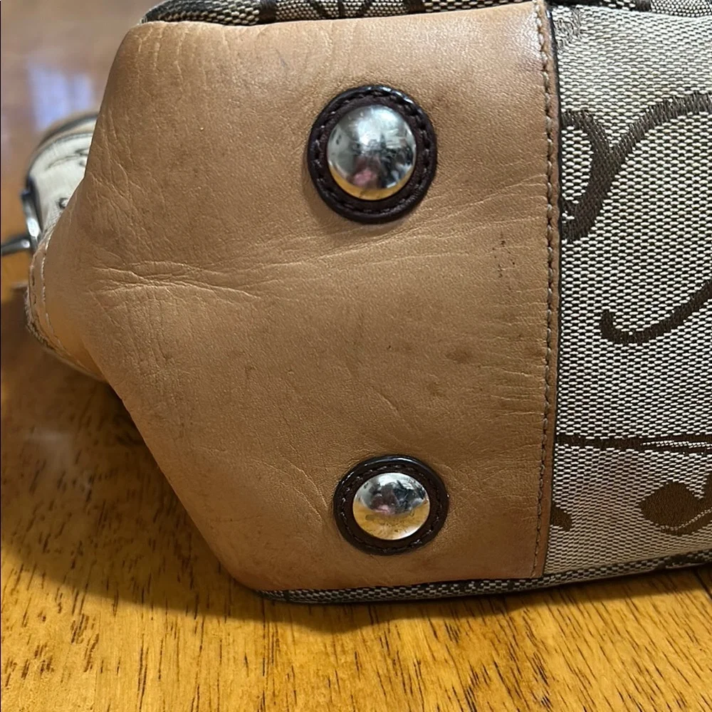 Coach Horse and Carriage Logo Bag - Picture 6 of 15